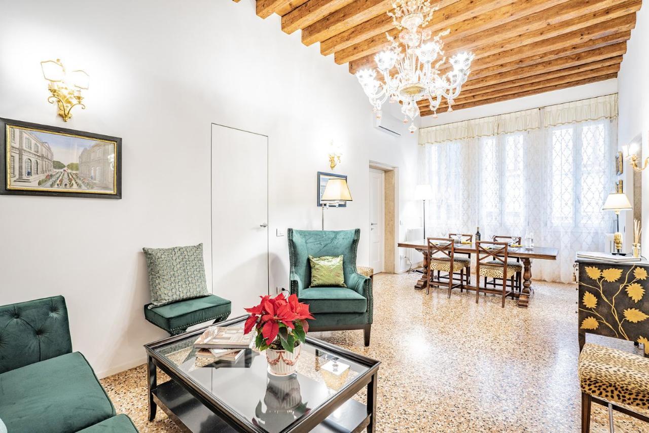 Ca' San Beneto Completely Refurbished In A Fabulously Central Area Velence Kültér fotó