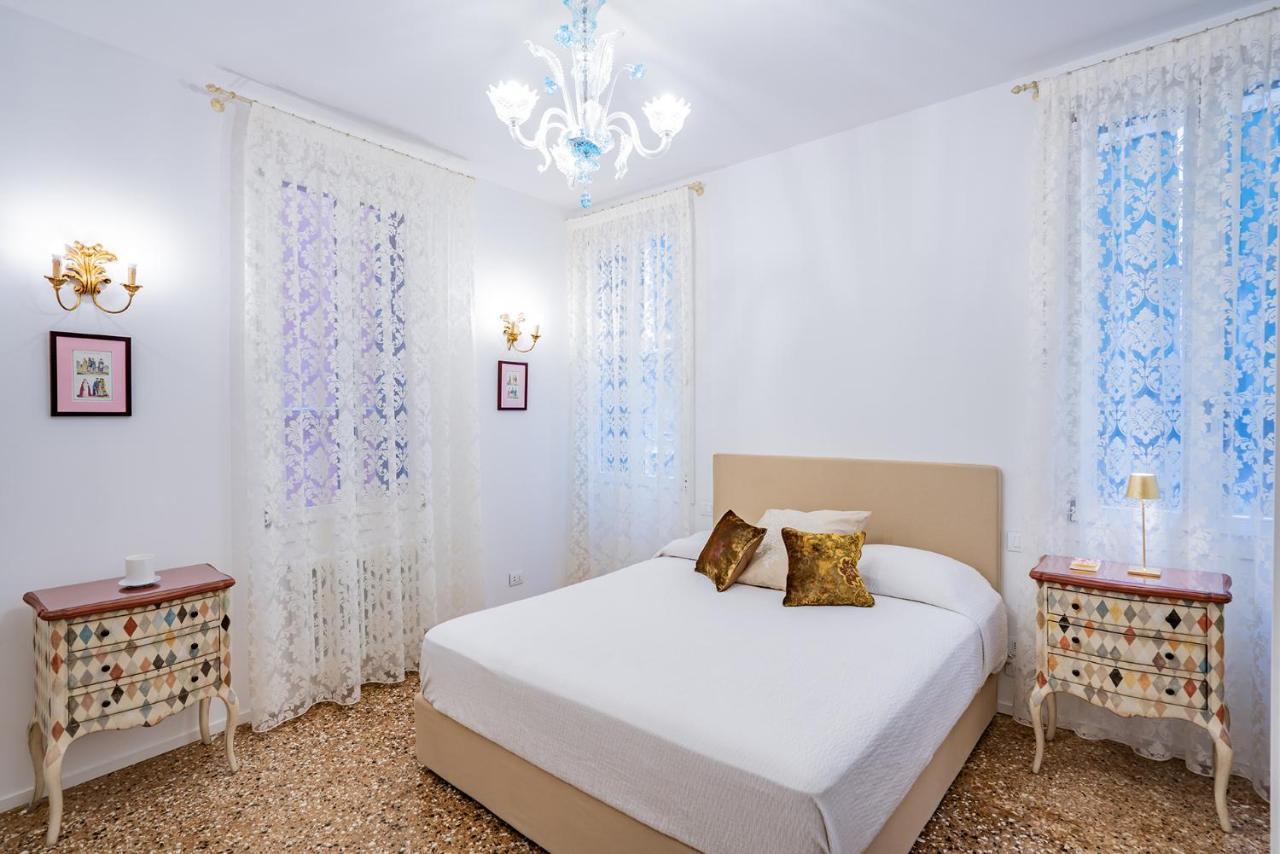Ca' San Beneto Completely Refurbished In A Fabulously Central Area Velence Kültér fotó